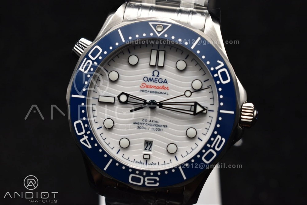 Elegant Seamaster Diver 300M SS Blue Ceramic Bezel VSF 1:1 Best Edition White Dial on SS Bracelet A 1079