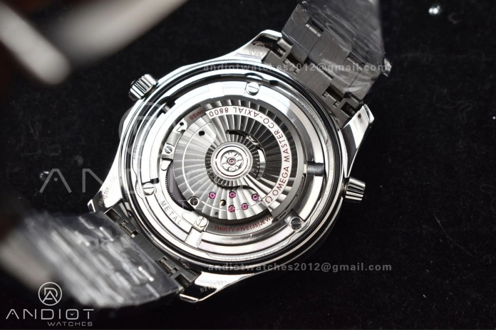 Elegant Seamaster Diver 300M SS Blue Ceramic Bezel VSF 1:1 Best Edition White Dial on SS Bracelet A 1079