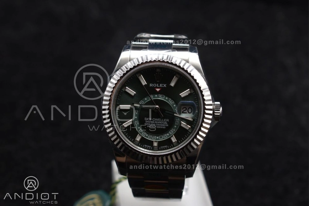 Sky-Dweller 326934 904L SS ZF 1:1 Best Edition Green Dial on SS Bracelet A RelaxedFit 1090