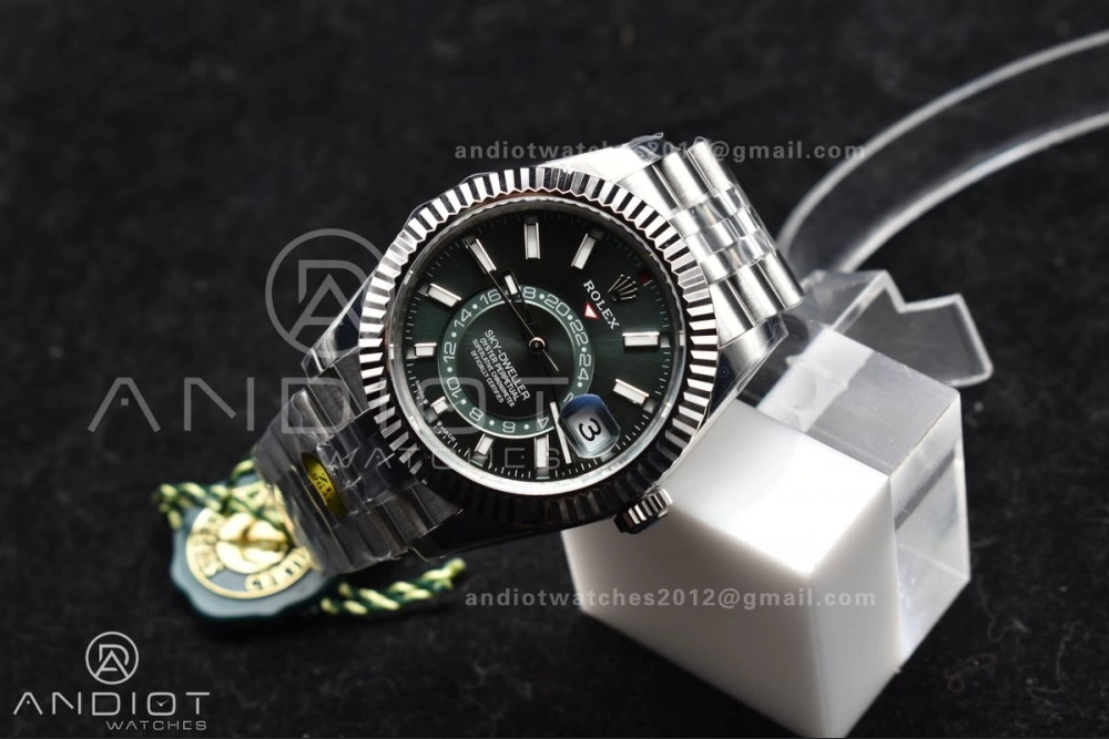Sky-Dweller 326934 904L SS ZF 1:1 Best Edition Green Dial on SS Jubilee Bracelet A Durable 1088