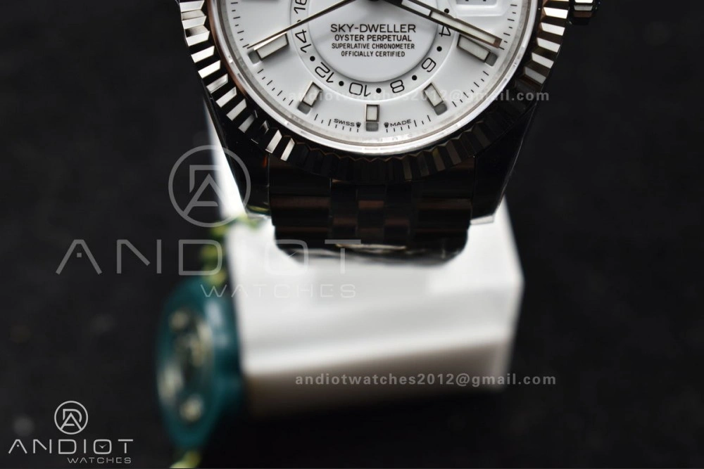 Lightweight Sky-Dweller 326934 904L SS ZF 1:1 Best Edition White Dial on SS Jubilee Bracelet A 1092