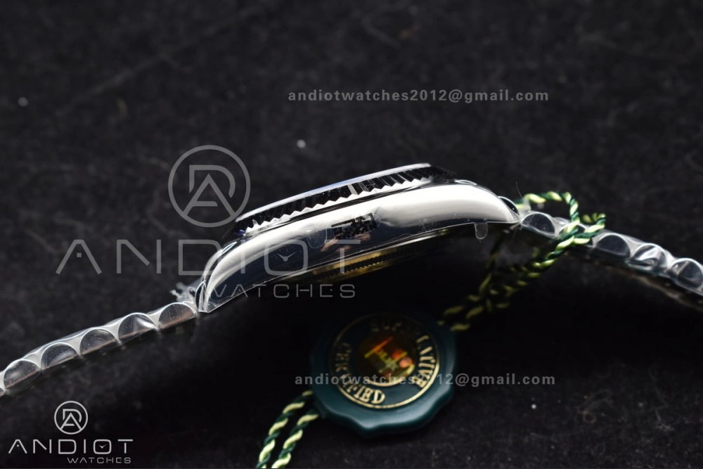 Lightweight Sky-Dweller 326934 904L SS ZF 1:1 Best Edition White Dial on SS Jubilee Bracelet A 1092