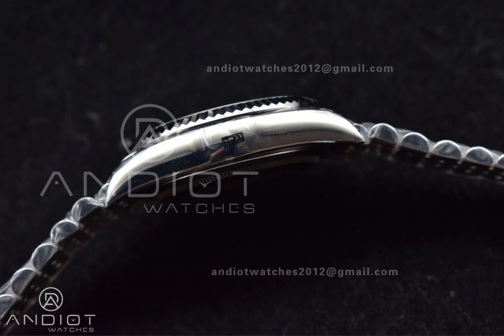 Tailored Skydweller SS Noob Best Edition Blue Dial on SS Jubilee Bracelet A23J 1111