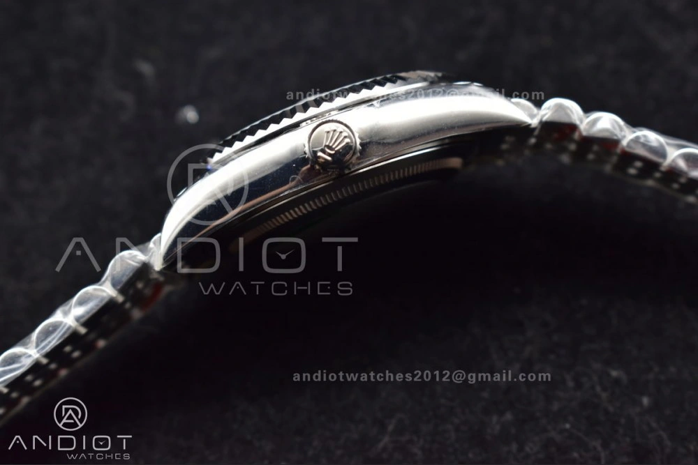 Tailored Skydweller SS Noob Best Edition Blue Dial on SS Jubilee Bracelet A23J 1111