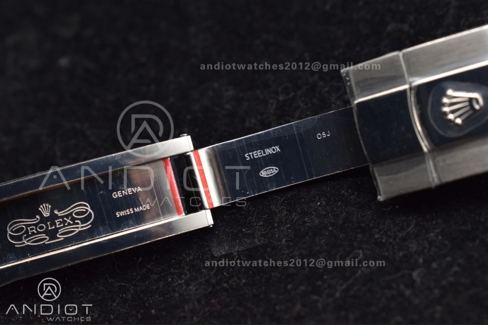 SmoothTexture Skydweller SS Noob Best Edition Green Dial on SS Oyster Bracelet A23J 1109