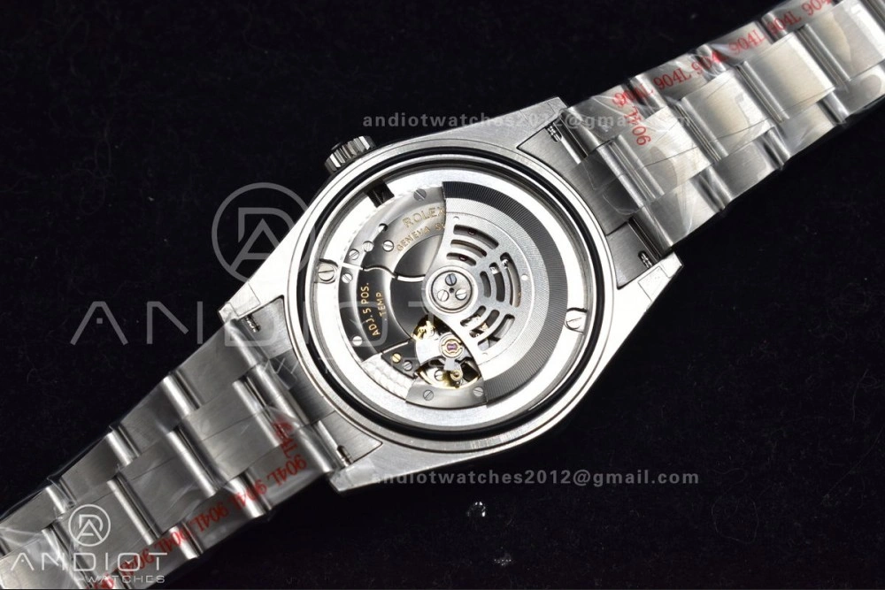 SmoothTexture Skydweller SS Noob Best Edition Green Dial on SS Oyster Bracelet A23J 1109