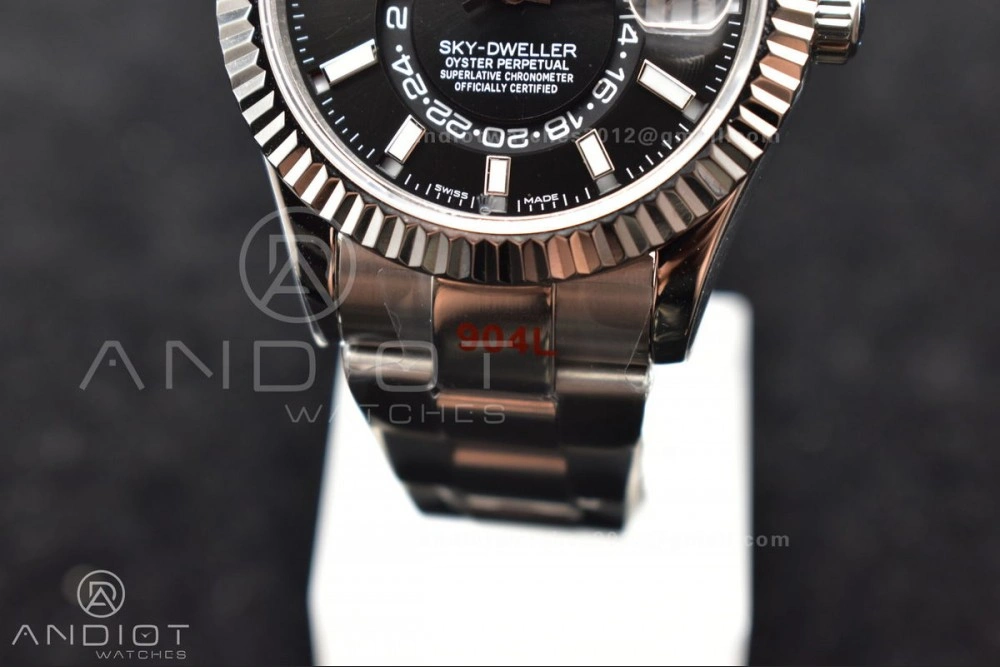 Skydweller SS TWF Best Edition Black Dial on SS Bracelet A23J Lightweight 1112