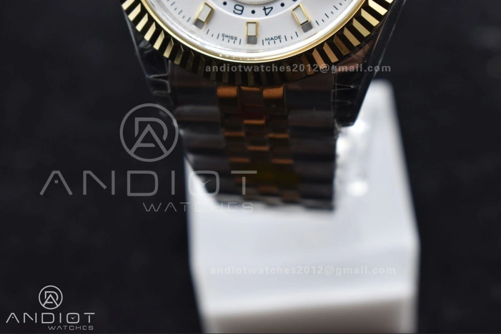 ComfortFit Skydweller SS YG Noob Best Edition White Dial On SS YG Bracelet A23J 1113