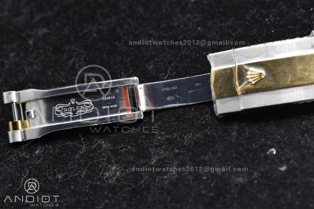 ComfortFit Skydweller SS YG Noob Best Edition White Dial On SS YG Bracelet A23J 1113