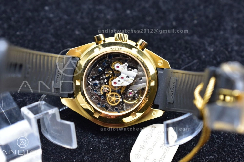 Speedmaster Moonwatch in Moonshine Gold YG RMF Best Edition YG Dial on Black Rubber Strap Manual Chrono Efficient 11