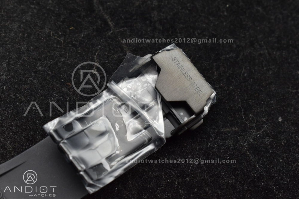Square Bang Unico White Ceramic BBF 1:1 Best Edition on Rubber Strap A Comfortable 279
