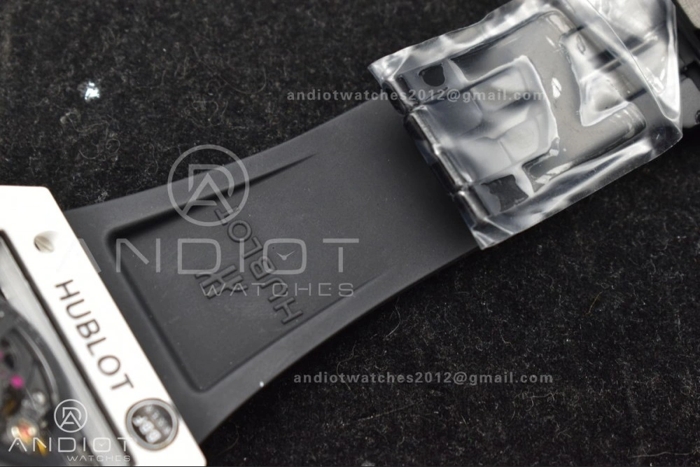 Square Bang Unico White Ceramic BBF 1:1 Best Edition on Rubber Strap A Comfortable 279