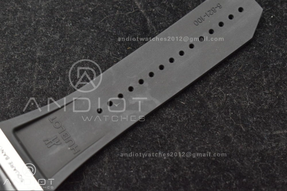 Square Bang Unico White Ceramic BBF 1:1 Best Edition on Rubber Strap A Comfortable 279