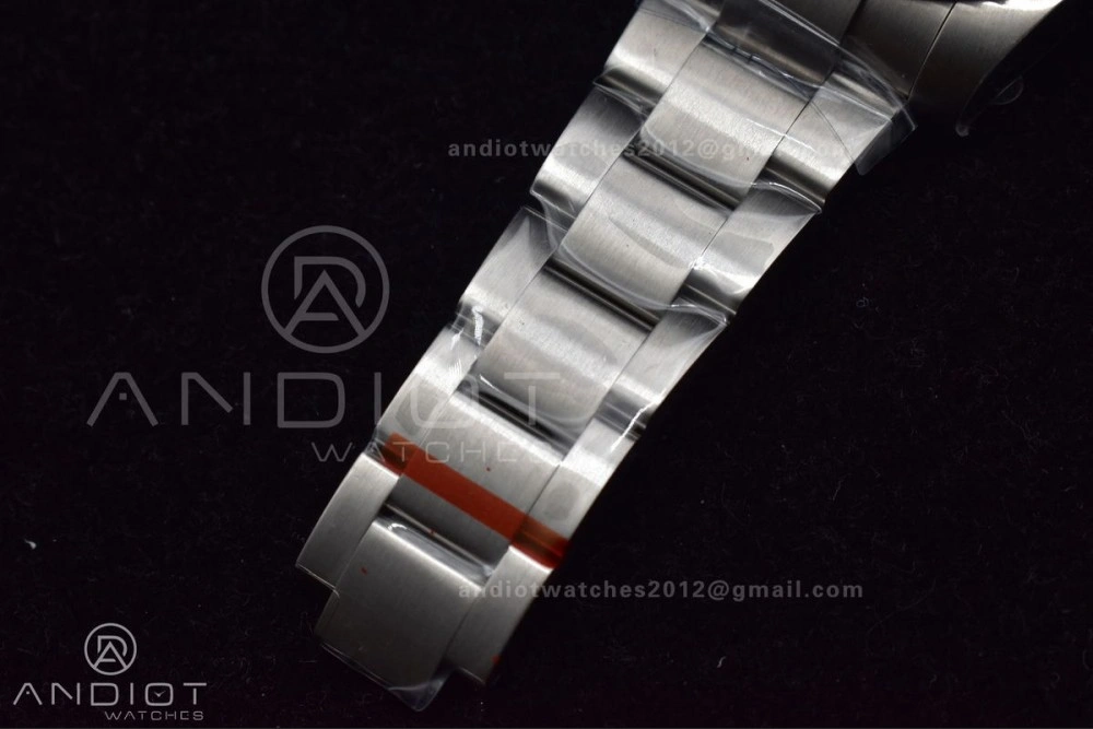 Original Submariner 114060 No Date BP Best Edition on SS Bracelet 1126
