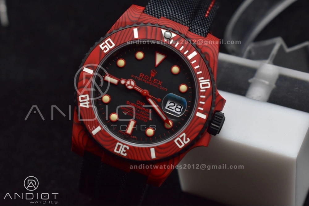 Submariner DIW Red Carbon VSF 1:1 Best Edition Black Dial on Black Nylon Strap VS EyeCatching 473