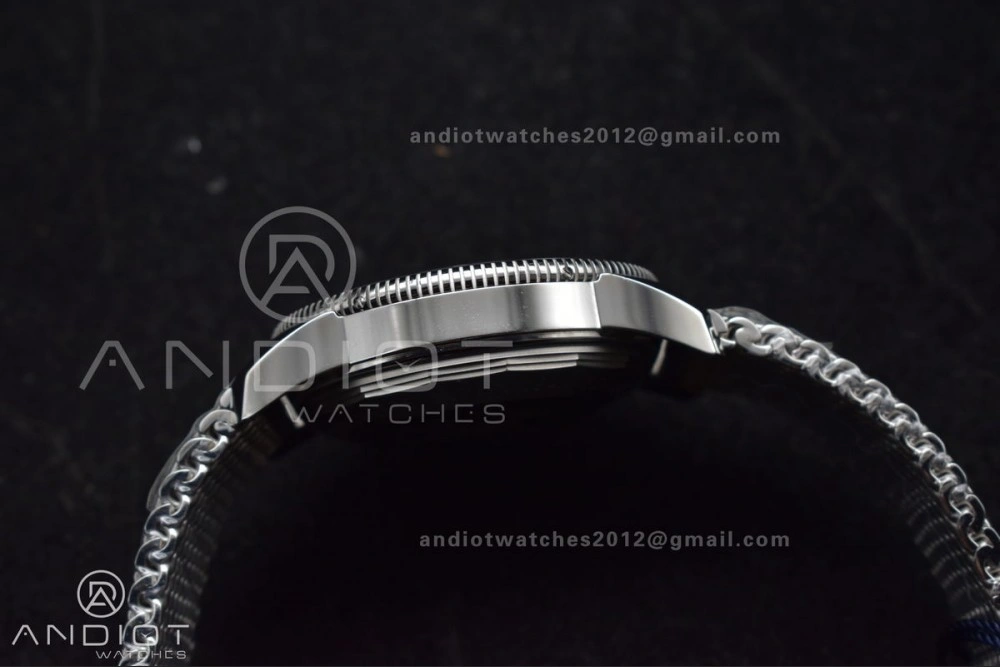 HighQuality Super Ocean Heritage II BLSF 42mm SS Black Dial Black Ceramic Bezel on SS Mesh Bracelet A 194