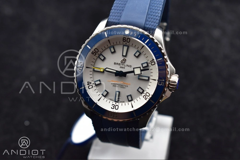 SuperOcean Automatic 42 SS BLSF 1:1 Best Edition White Dial on Blue Rubber Strap A StreetReady 196