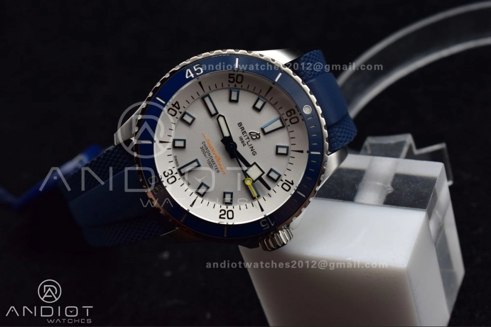 SuperOcean Automatic 42 SS BLSF 1:1 Best Edition White Dial on Blue Rubber Strap A StreetReady 196