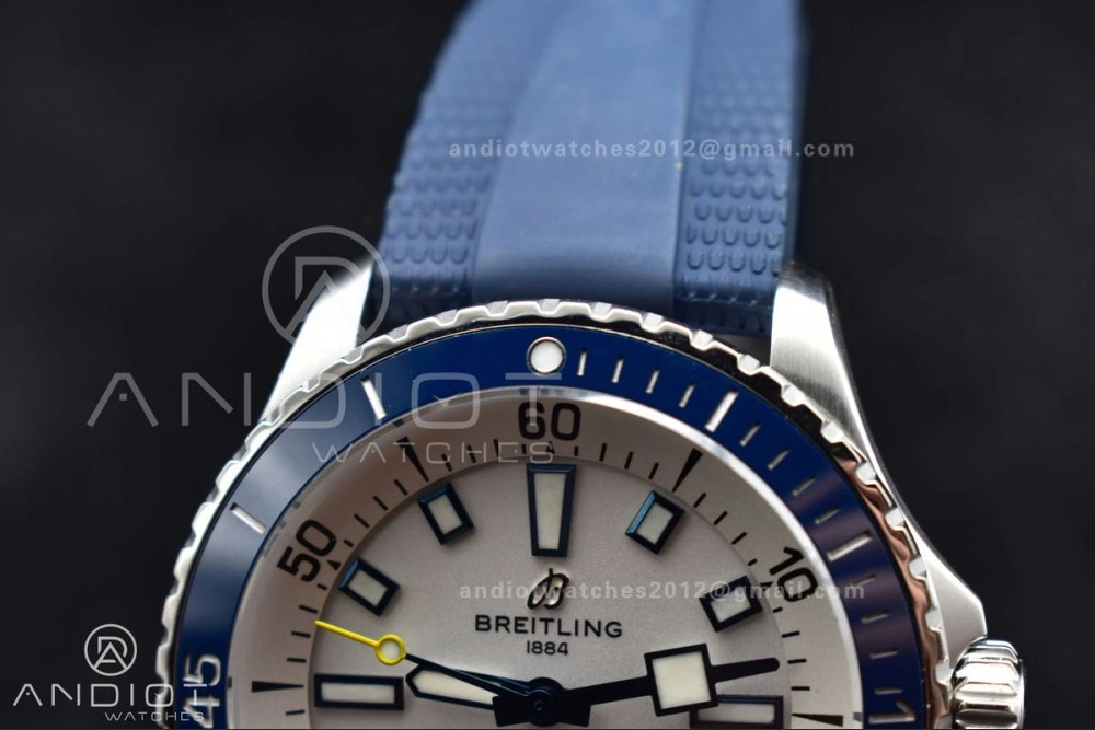 SuperOcean Automatic 42 SS BLSF 1:1 Best Edition White Dial on Blue Rubber Strap A StreetReady 196