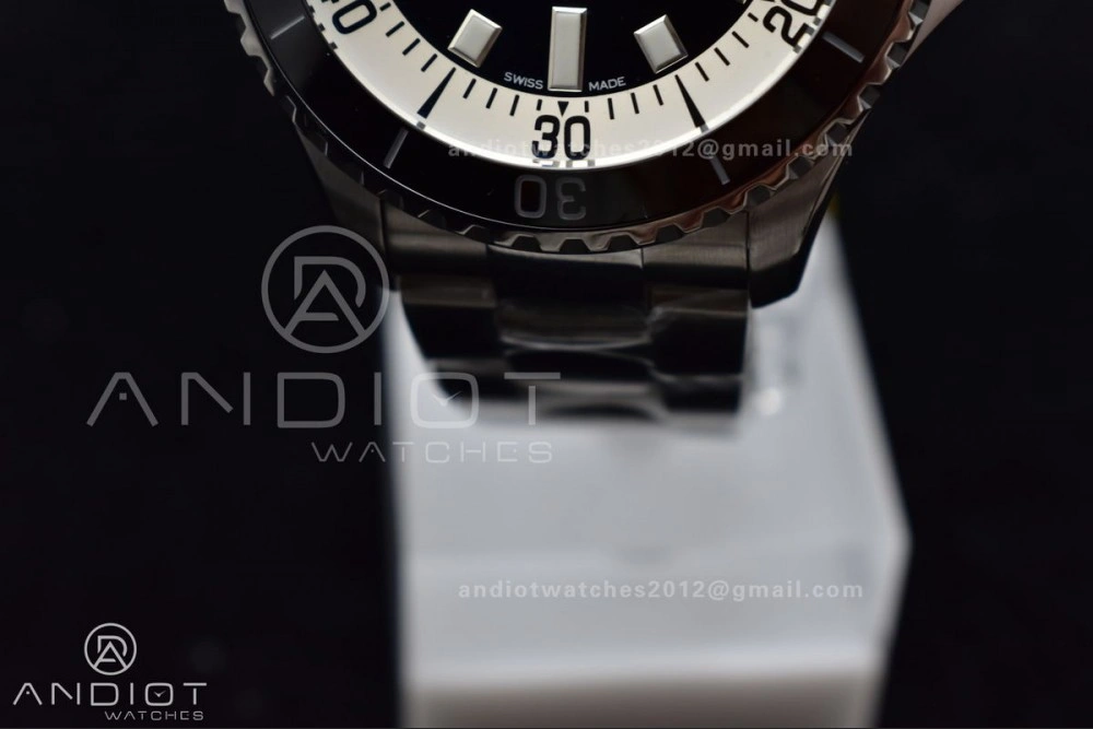 SuperOcean Automatic 44 TF 1:1 Best Edition Black White Dial on SS Bracelet A SunProtective 475
