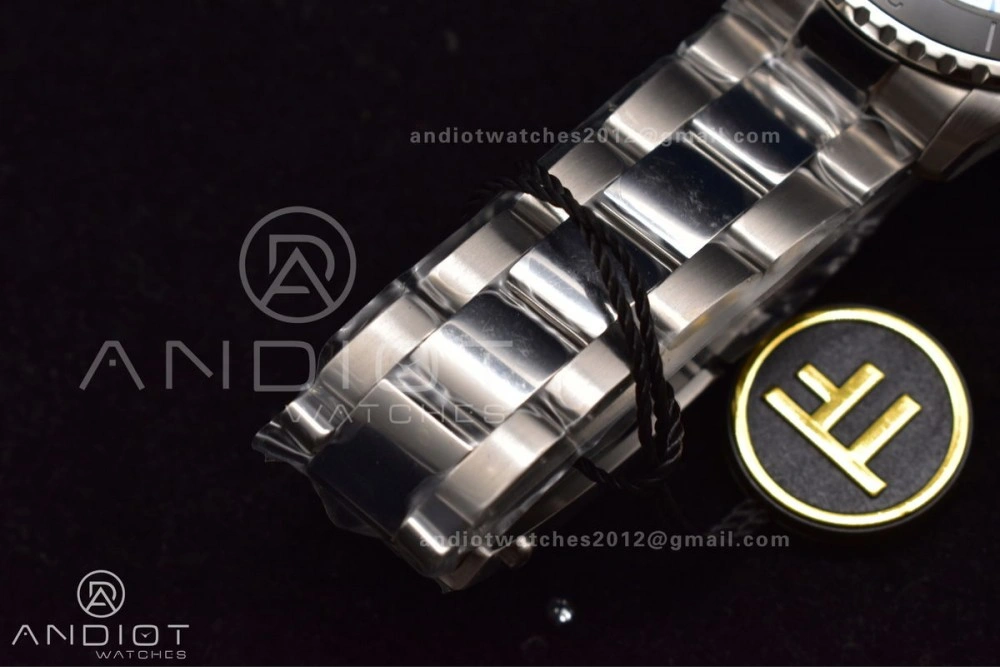 SuperOcean Automatic 44 TF 1:1 Best Edition Blue White Dial on SS Bracelet A MultiPurpose 176