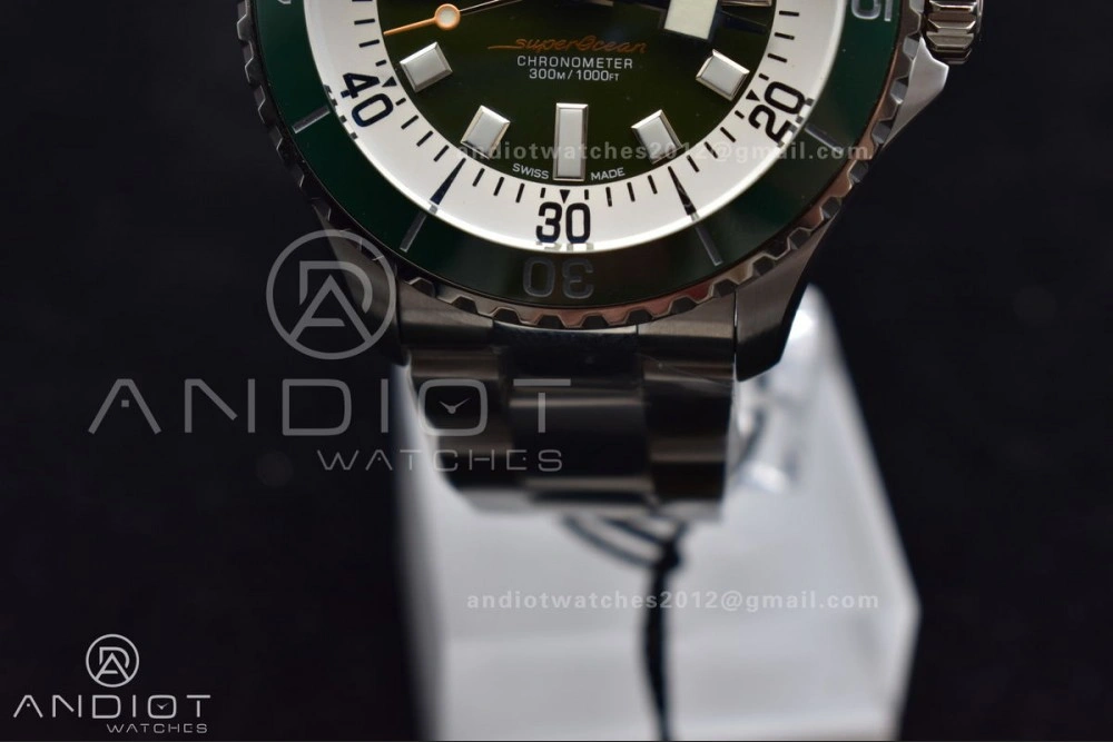 SuperOcean Automatic 44 TF 1:1 Best Edition Green Ceramic Bezel Green White Dial on SS Bracelet A Elegant 168