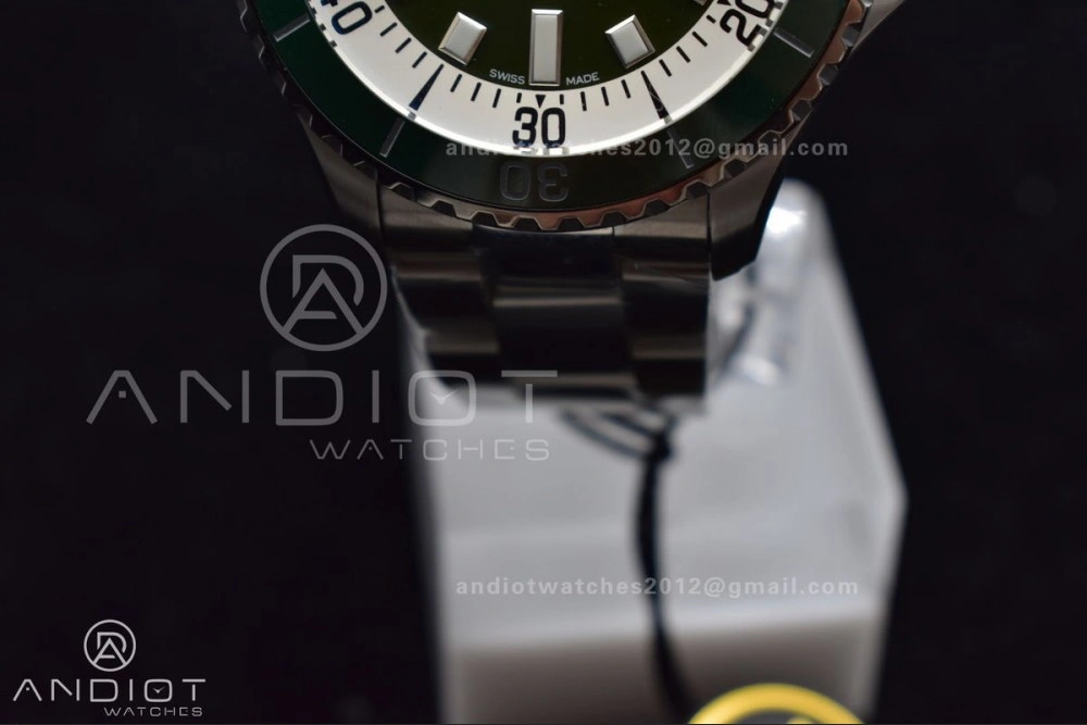 SuperOcean Automatic 44 TF 1:1 Best Edition Green Ceramic Bezel Green White Dial on SS Bracelet A Elegant 168