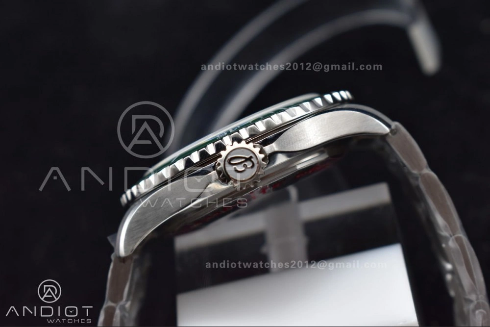 SuperOcean Automatic 44 TF 1:1 Best Edition Green Ceramic Bezel Green White Dial on SS Bracelet A Elegant 168