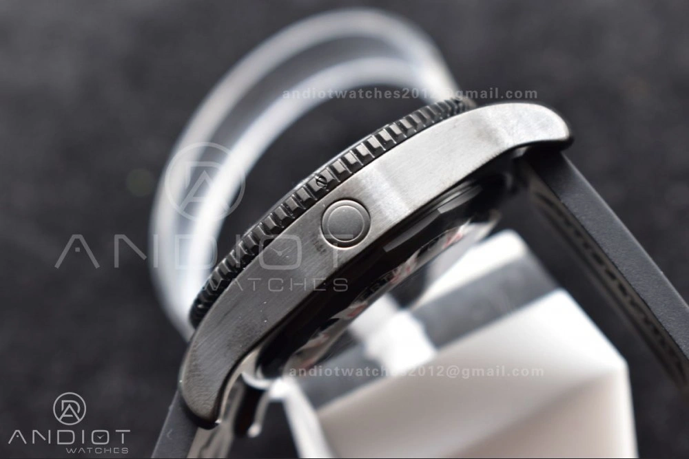 BestValue Superocean Automatic 44 TF 1:1 Best Edition Black Dial Black Bezel On Black Rubber Strap A 1171