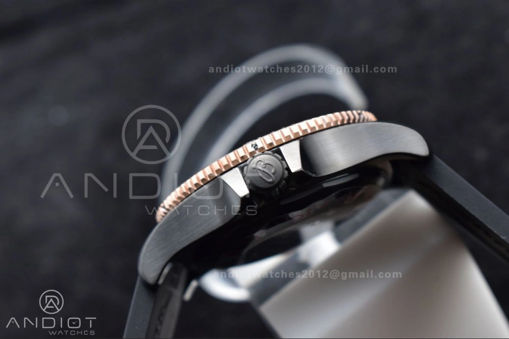 Lightweight Superocean Automatic 44 TF 1:1 Best Edition Black Dial Black Bezel on Black Rubber Strap A 200