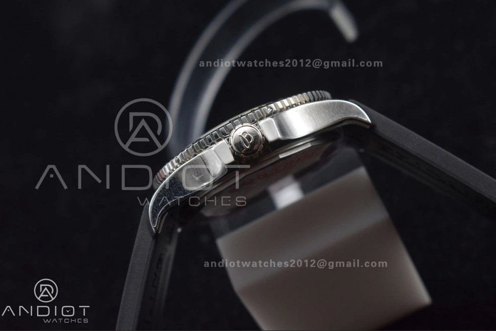 Unisex Superocean Automatic 44 TF 1:1 Best Edition Black Dial and Bezel with Yellow Rehaut On Black Rubber Strap A 471