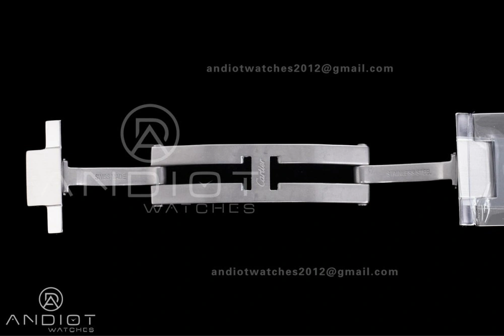 Tank Solo 27.5x34.8mm AF SS White Dial on SS Bracelet Ronda Quartz MoistureWicking 257