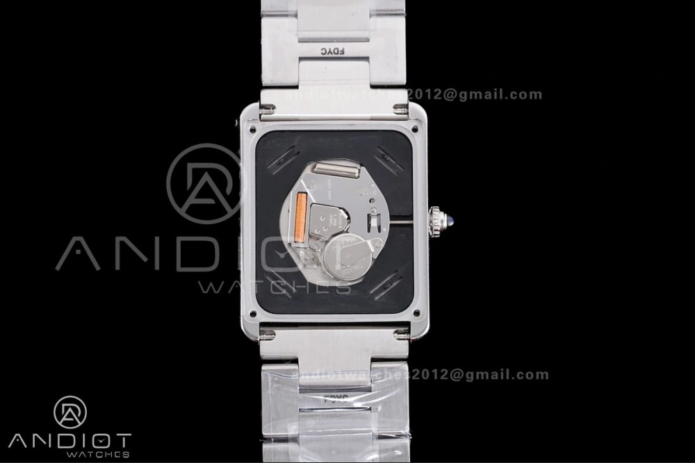 Tank Solo 27.5x34.8mm AF SS White Dial on SS Bracelet Ronda Quartz MoistureWicking 257