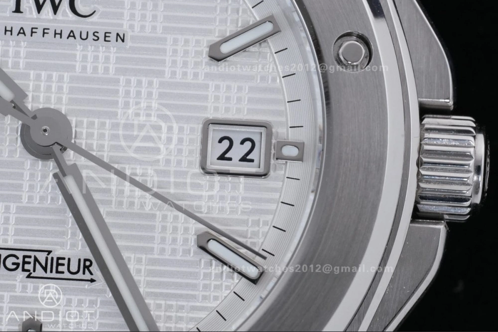Effortless V7 Factory IWC Ingenieur IW328902 White V2 Dial On SS Automatic A 315