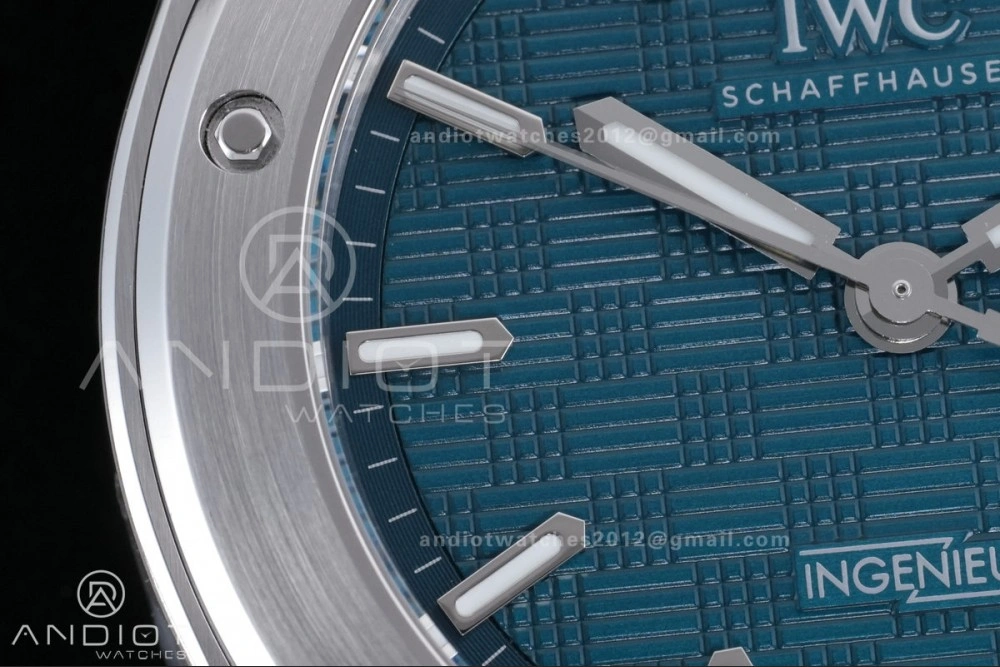 V7 Factory IWC Ingenieur IW328903 Aqua V2 Dial On SS Automatic A SmoothTexture 309